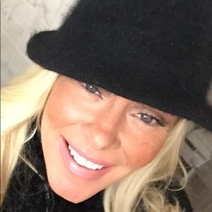 Meet your Posher, Kelley